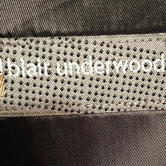 Blair Underwood Men 2 Piece Gray Pinstriped Suit - Picture 8 of 16